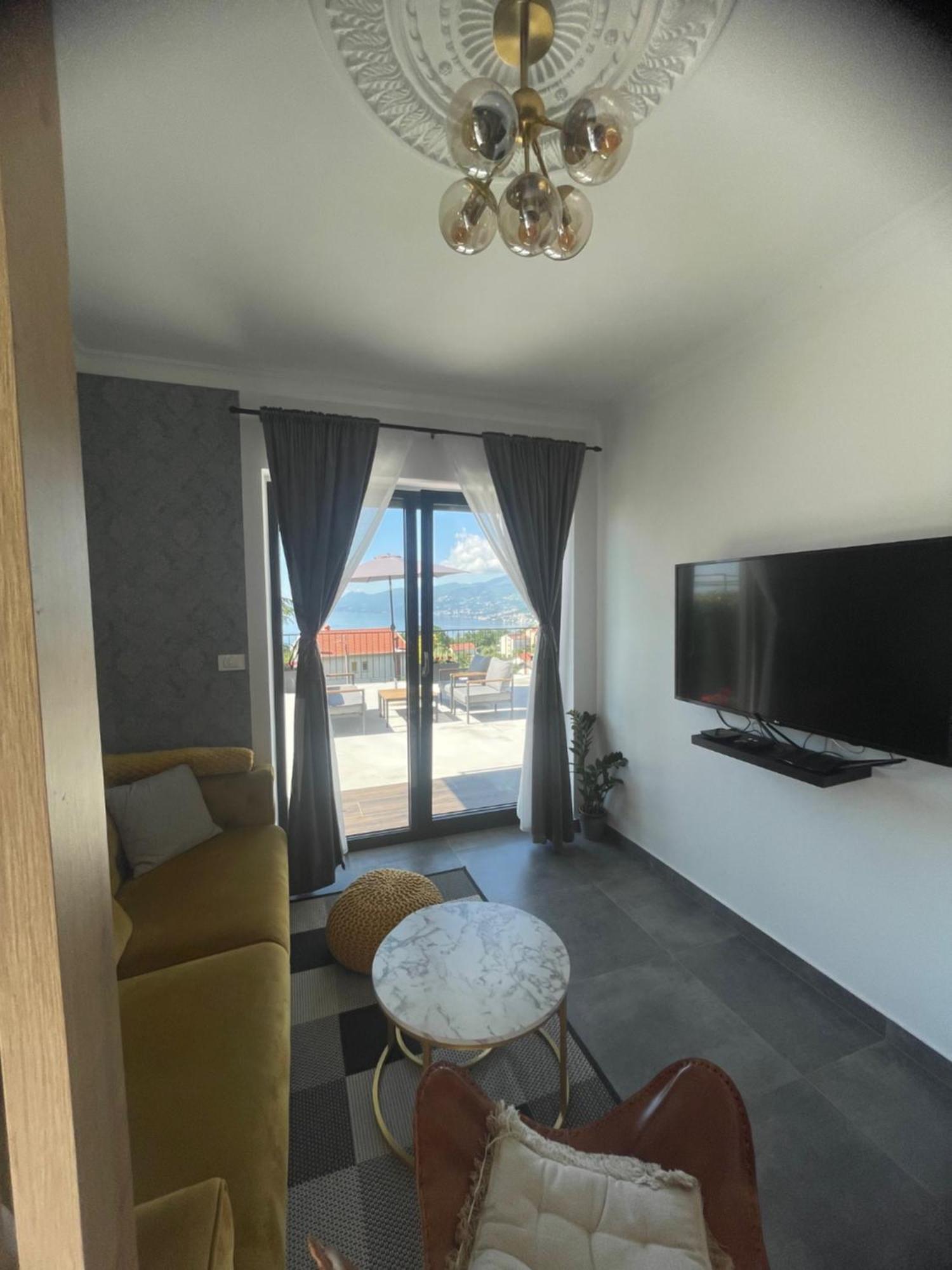 Apartments Alba Chiara 카스타브 외부 사진